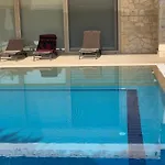 Villa современная вилла с частным бассейном Kassandra